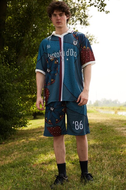 Capsule collection di Thebe Magugu per Pantofola d'Oro