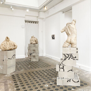 So Close exhibition view. Guido Romero Pierini Gallery. Paris. 2020 alta def.