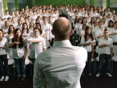 La ola. La posición del líder