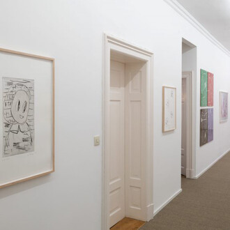 André Butzer, ausstellungsansicht. Mit freundlicher genehmigung der Galerie Christine Mayer