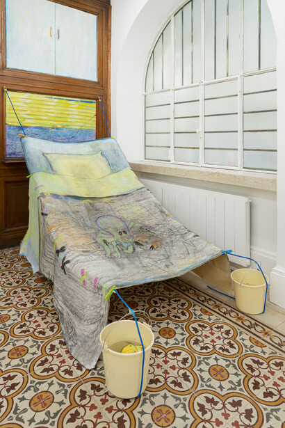 Giuliana Rosso, Abisso (detail), 2023, chalk and charcoal on paper, site specific installation, unique edition. Courtesy the artist and The Address Gallery