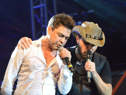 Zezé di Camargo (Mirosmar José de Camargo) e Luciano (Welson David de Camargo), cantores de sertanejo brasileiro