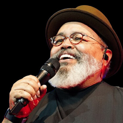 O cantor e sambista brasileiro Jorge Aragão