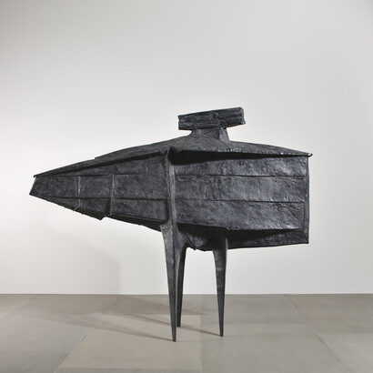 Lynn Chadwick, Stranger III  