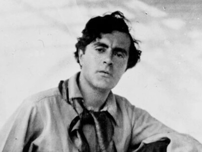 Amedeo Clemente Modigliani ​fue un pintor, dibujante y escultor italiano, conocido por sus retratos y desnudos