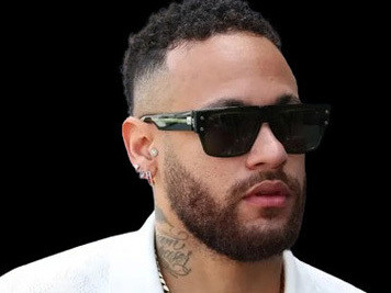 Neymar Junior, jogador de futebol brasileiro, oferece pacote de viagens para seu navio com programação de shows e atrações para o público adulto