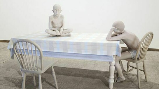 Daphne Wright, Kitchen Table 2014, Life casts: two figures, two chairs and table with oil cloth, Jesmonite and paint, Dimensions variable, Courtesy the artist and Frith Street Gallery, London