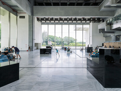 Cross through the magical mirror, and enter a new world! Courtesy of Taipei Fine Arts Museum