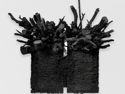 Leonardo Drew. Courtesy of Galerie Lelong & Co.