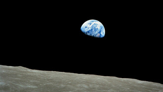 A Terra, em sua imensidão e beleza, nos convida a refletir sobre a transitoriedade da vida humana e a interconexão entre todos os seres vivos. Ao reconhecer nossa responsabilidade ambiental, podemos preservar este planeta incrível para futuras gerações