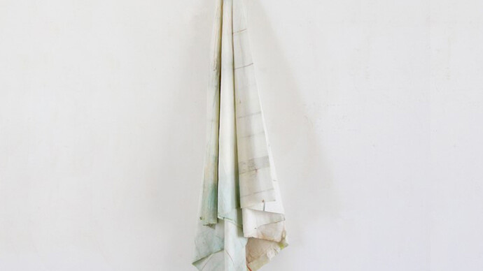 Tombé, 2015, encre et pigments,180cm