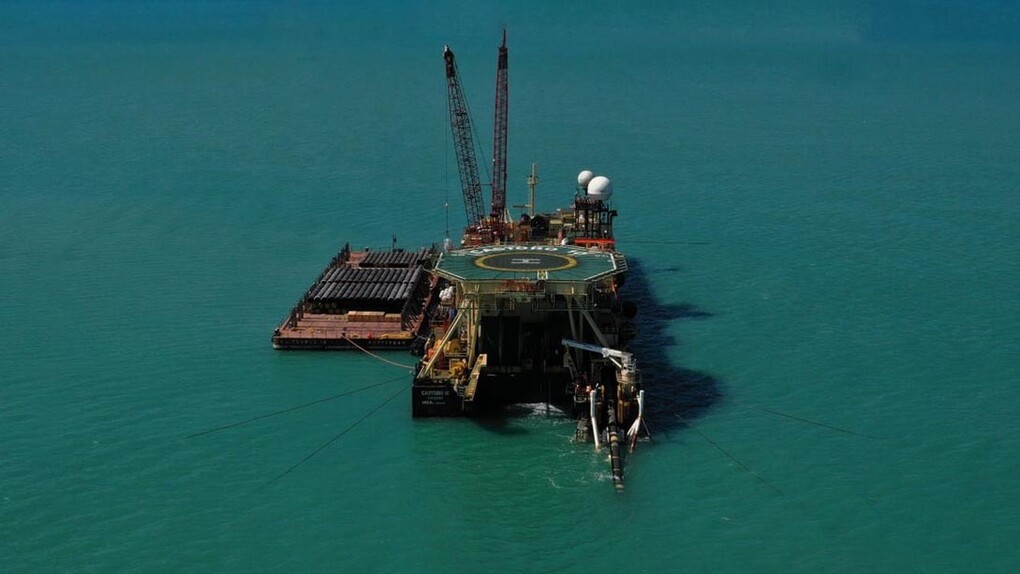 Shallow water pipelay, Albanian waters