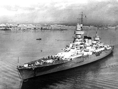 La Duilio nel Mar Piccolo di Taranto, con la livrea bicroma della cobelligeranza, 1945