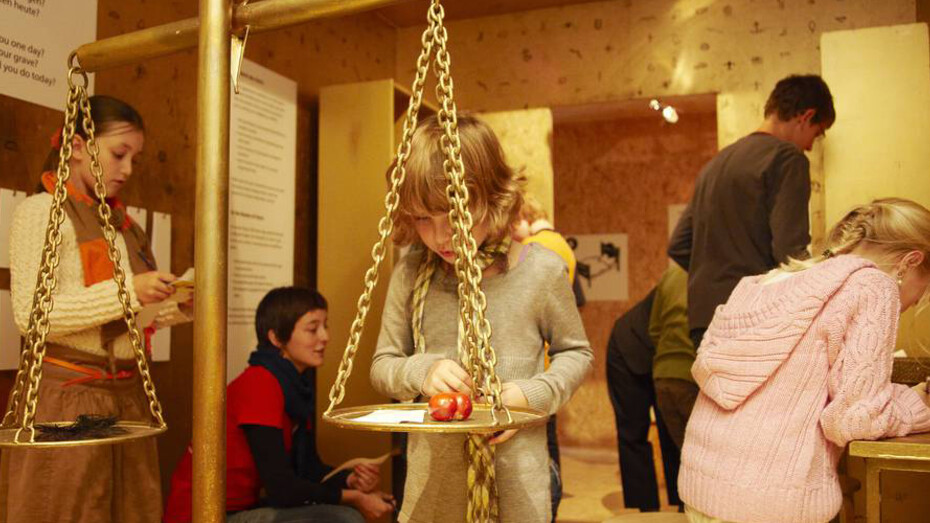 Erzähl mir was vom Tod. Courtesy of Alice - Museum for Children