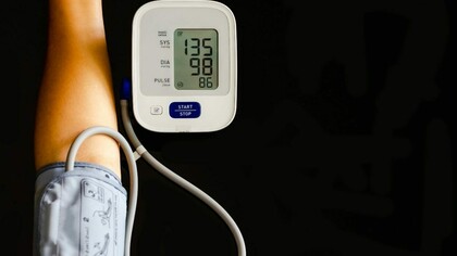 Negli ultimi anni la disponibilità di apparecchi elettronici automatici ha consentito di estendere l’indicazione all'automisurazione della pressione arteriosa