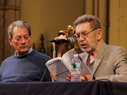 Paul Auster e Pete Hamill, alla lettura al pubblico del libro di Hamill: The Christmas Kid