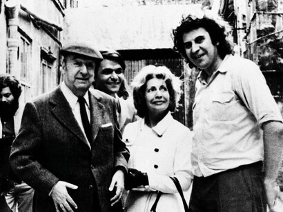 Neruda con el intelectual griego Mikis Theodorakis