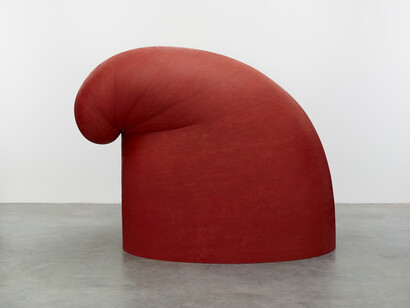 Martin Puryear, Big Phrygian, 2010-2014, Red cedar, paint, 58 x 40 x 76 inches, 147 x 102 x 193 cm. ©Martin Puryear, Courtesy Matthew Marks Gallery