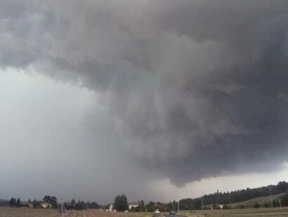 Tornado. Gli studi più recenti hanno evidenziato come i tornado nell’area mediterranea, e in Italia in particolare, non siano degli eventi rari