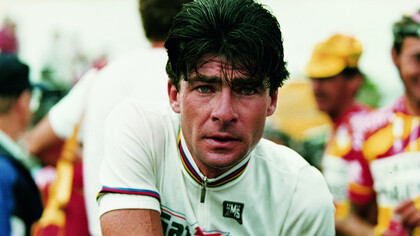 Gianni Bugno - Ritratto in maglia di Campione del Mondo