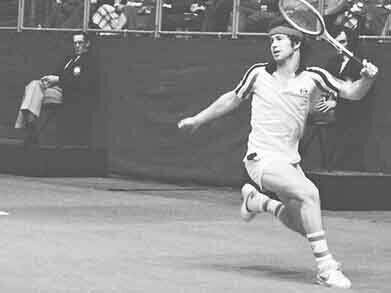John McEnroe montrant son caractère célèbre sur le court au tournoi ABN de tennis de 1979 à Rotterdam, le 8 avril 1979