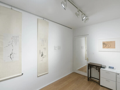 A well of rouge, a flower of fortune, exhibition view. Courtesy of Fu Qiumeng Fine Art