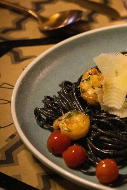 Propongo que la existencia es la propiedad que emerge por primera vez durante el Big Bang, como un quantum individual de existencia, o una partícula de existencia