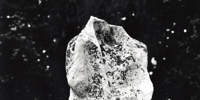 Aaron Siskind. Courtesy of Galerie Julian Sander