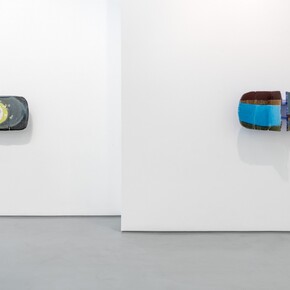 Liz Larner, Exhibition view. Courtesy of Galerie Max Hetzler