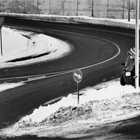 Arnold Odermatt, Stansstad, 1985, Épreuve gélatino-argentique / Gelatin silver print, 30 x 40 cm / 11 3/4 x 15 3/4 in. Édition de 8 + 3 E.A. / Edition of 8 + 3 A.P. Courtesy Galerie GP & N Vallois, Paris