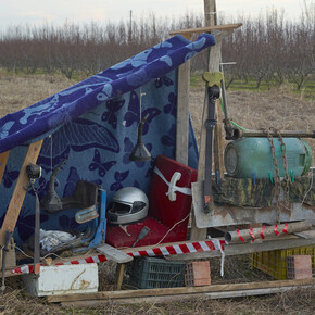 Petros Efstathiadis_Apache (Gold Rush series)_2016_Courtesy of the artist and CAN Christina Androulidaki 
