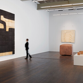 Installation view, ‘Eduardo Chillida’ at Hauser & Wirth Zürich, 2019
© Zabalaga-Leku. ARS, New York / VEGAP, Madrid, 2018
Courtesy the Estate of Eduardo Chillida and Hauser & Wirth

