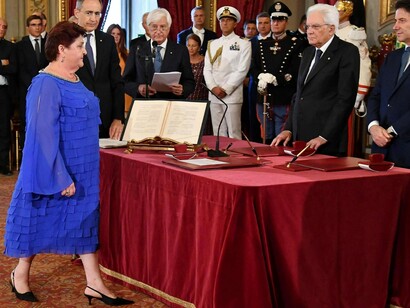 Teresa Bellanova durante il giuramento al Quirnale