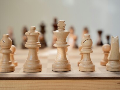 La JOMO ti insegna che non partecipare a tutto non significa perdere; anzi, è un atto di amore verso se stessi