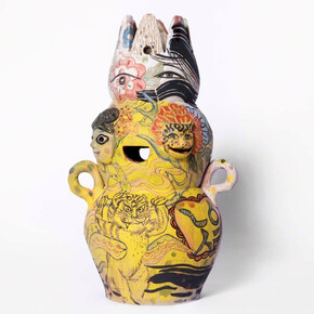 Visitors Green. Courtesy of Mindy Solomon Gallery 