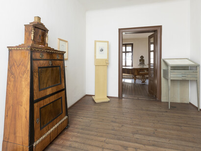 Schubert Sterbewohnung, exhibition view. Courtesy of Musa Museum