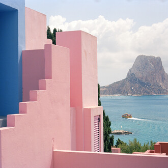 Aurore Bano, Color Space Resonances. Courtesy of Francesca Borgonovo e galleria Antonia Jannone Disegni di Architettura