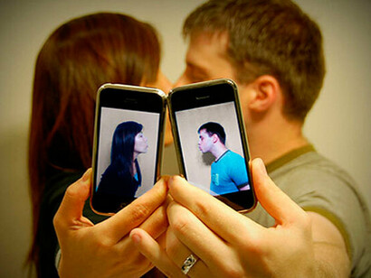 Los móviles están cambiando la forma en la que nos relacionamos incluso con las personas de nuestra esfera íntima