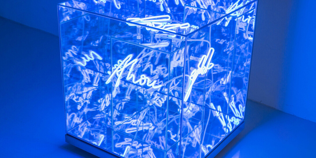 Brigitte Kowanz Lost in Thought, 2017, Neon, Glas, 3 Ex. 60 x 60 x 60 cm / 23 5/8 x 23 5/8 x 23 5/8 inches
