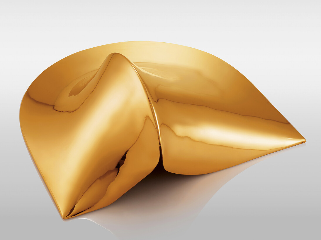 Agostino Bonalumi, Bronzo, 1969 - 2007, Cast bronze, 18 x 38 x 42 cm, Courtesy Archivio Bonalumi and Mazzoleni London