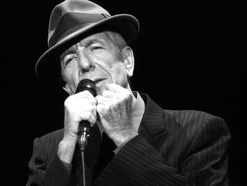 Leonard Cohen, un poeta squattrinato che aveva trovato nelle canzoni la fonte di sostentamento