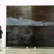 Falla en el horizonte I, 2014, vernice acrilica, smalto su tela e nylon, 310 x 380 cm, acrylic paint, enamel on canvas, 310 x 380 cm, veduta della mostra “MAGMA”, Galeria “El reino de este mundo” Biblioteca Nacional de Cuba “Jose Marti”, La Habana, 2015, exhibition view “MAGMA”, Galeria “El reino de este mundo” Biblioteca Nacional de Cuba “Jose Marti”, La Habana, 2015. Courtesy: GALLERIA CONTINUA, San Gimignano / Beijing / Les Moulins / Habana

