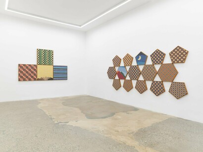 Jordan Nassar, Describing clouds, exhibition view. Courtesy of Anat Ebgi