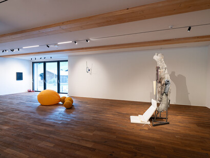 Varios artistas, Heavy hitters, vista de exhibición. Cortesía de la Galería Travesía Cuatro