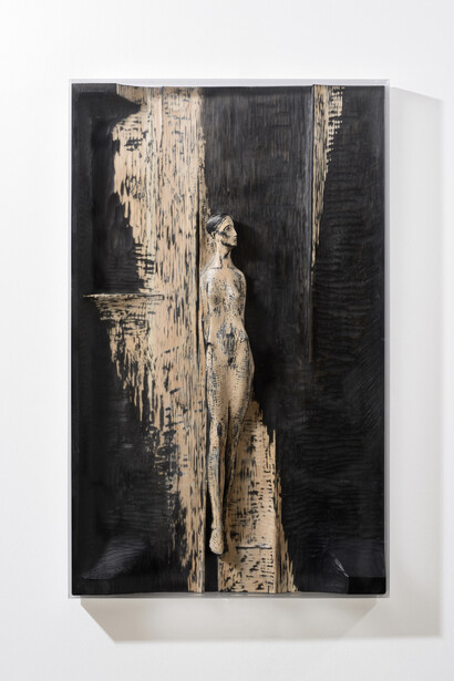 Hermann Josef Runggaldier, Rilievo, 2015, legno di cirmolo, 99 x 62 cm