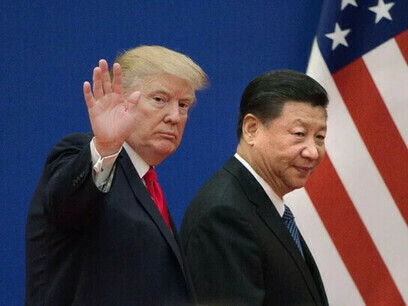 Trotz der konfrontativen Rhetorik haben sowohl Trump als auch Xi die Notwendigkeit eines Dialogs anerkannt und ein prekäres Gleichgewicht zwischen strategischer Rivalität und wirtschaftlichem Pragmatismus gefunden. Bild: Trump und Xi, Peking, China, 9. November 2017