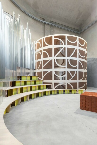 Slight Agitation, Exhibition view. Courtesy of Fondazione Prada