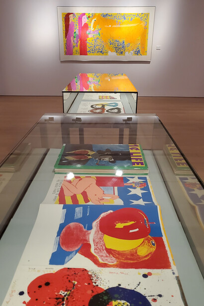 Celebrating a Friendship. Walasse Ting & Sam Francis, installation view. Courtesy of Alisan Fine Arts
