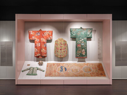 MAK schausammlung textilien und teppiche, ausstellungsansicht. Mit freundlicher genehmigung des MAK