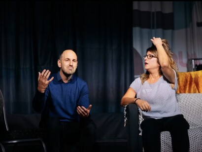 Grund Színház in Budapest, Hungary offers live improvisational performances where spontaneity, trust, and group dynamics shape each show